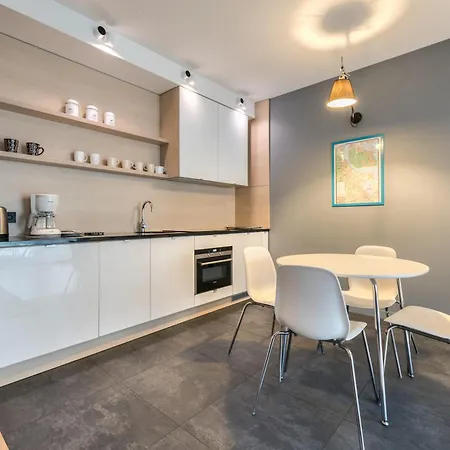 Dom & House - Sopocka Przystan Appartement