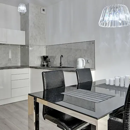 Dom & House - Sopocka Przystan Appartement